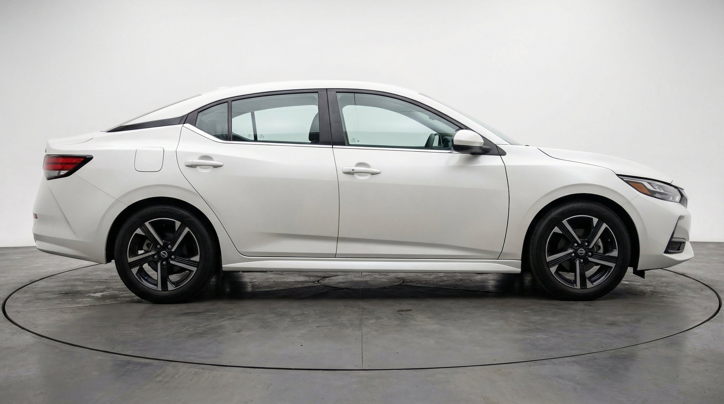 Thumbnail: 2025 Nissan Sentra - 11