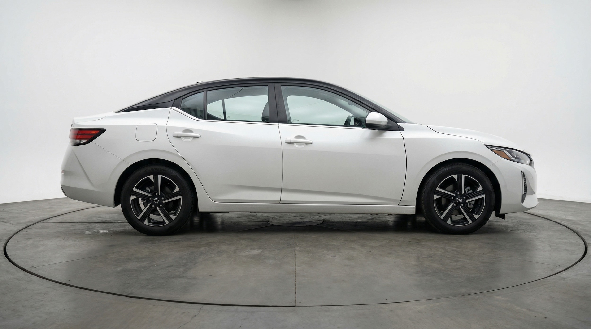 Thumbnail: 2025 Nissan Sentra - 8