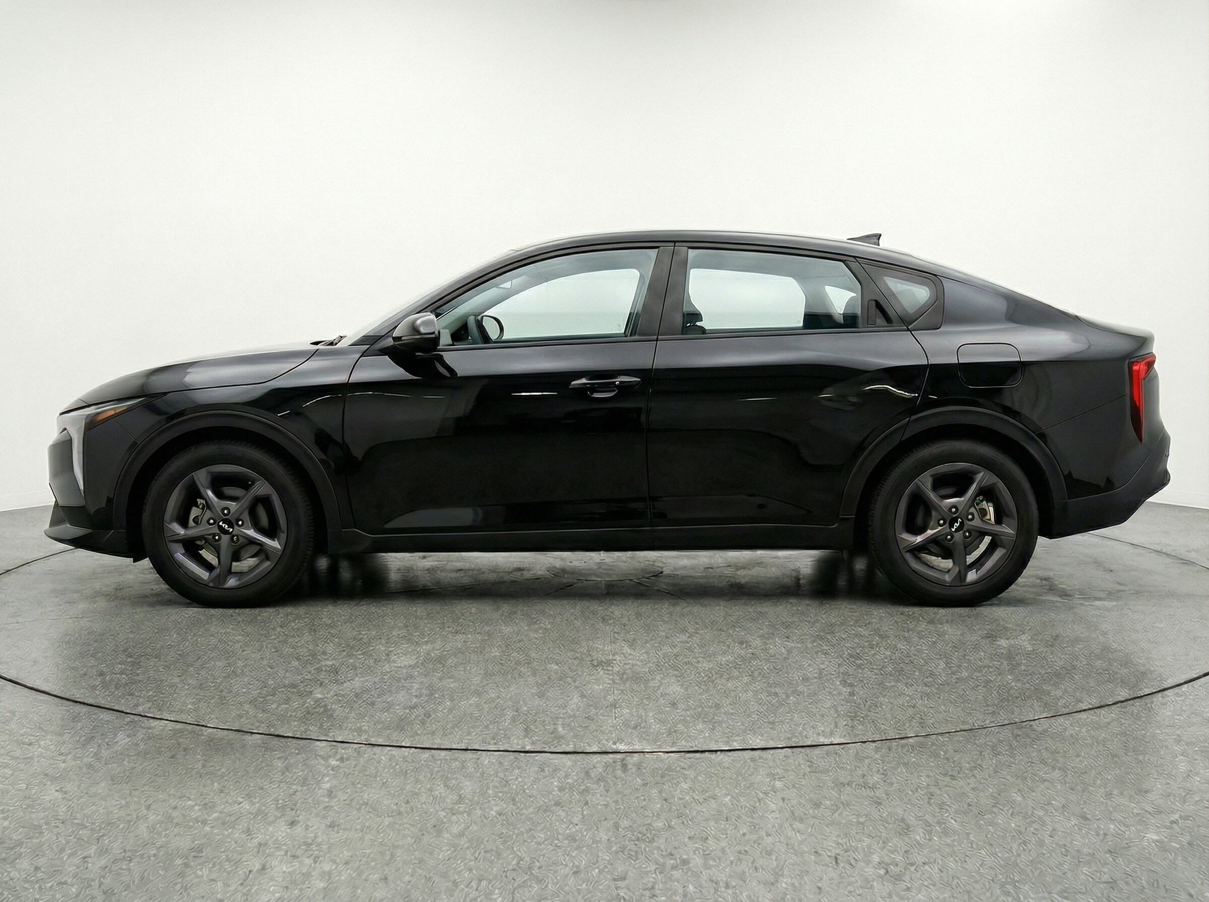 Thumbnail: 2025 Kia K4 - 4