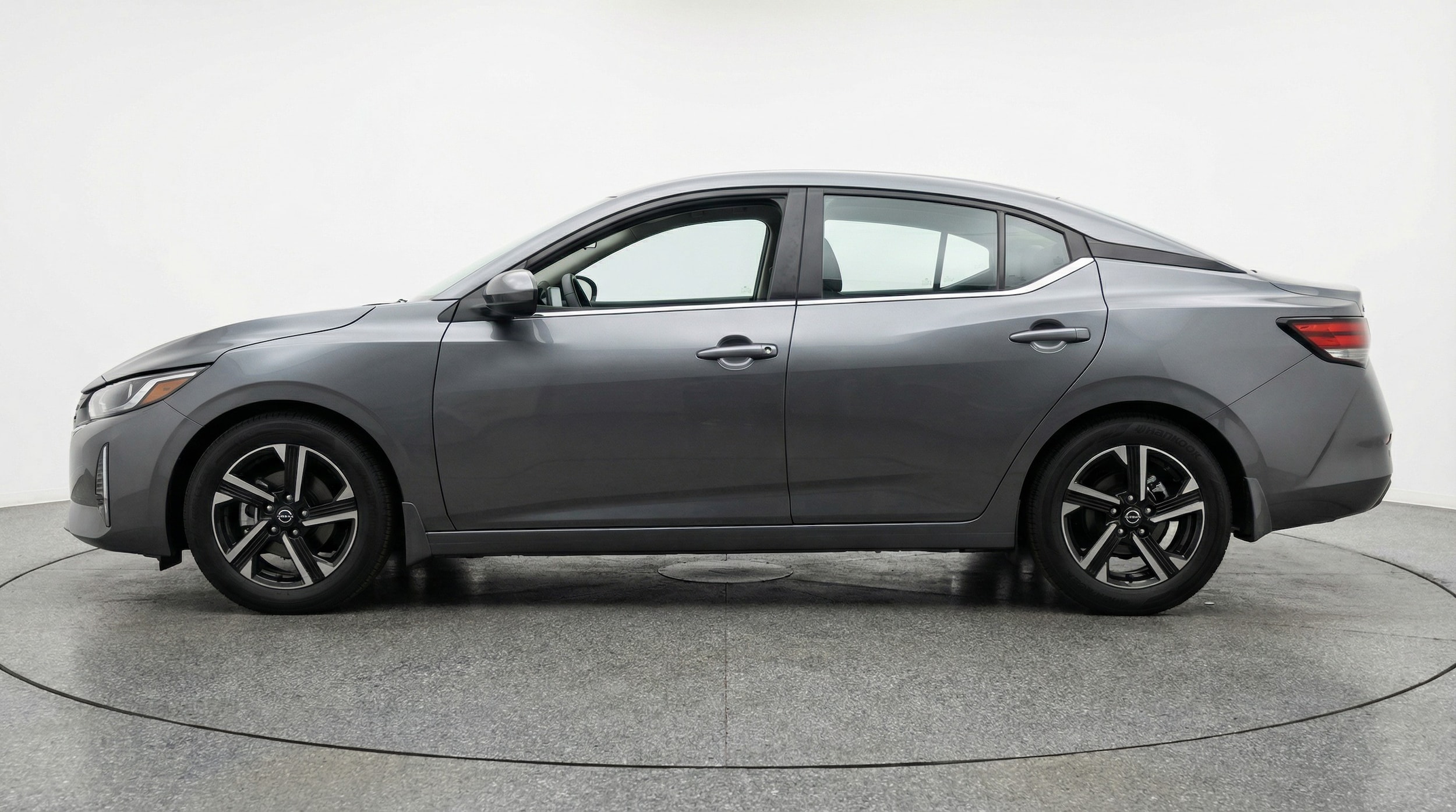 Thumbnail: 2025 Nissan Sentra - 4