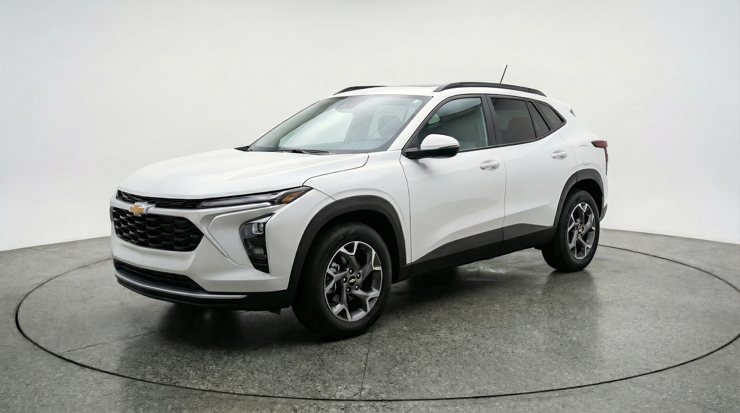 Thumbnail: 2025 Chevrolet Trax - 3