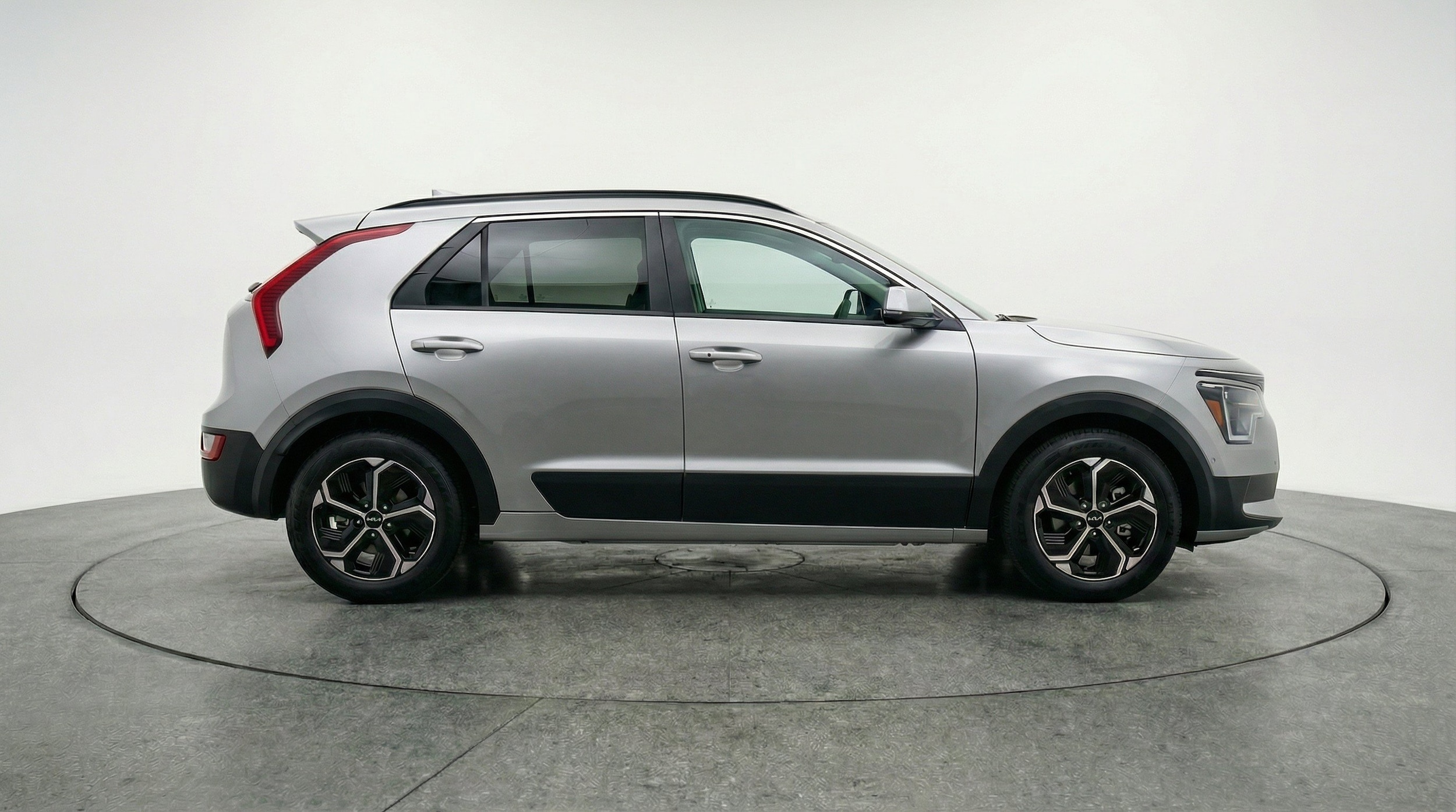 Thumbnail: 2026 Kia Niro - 11