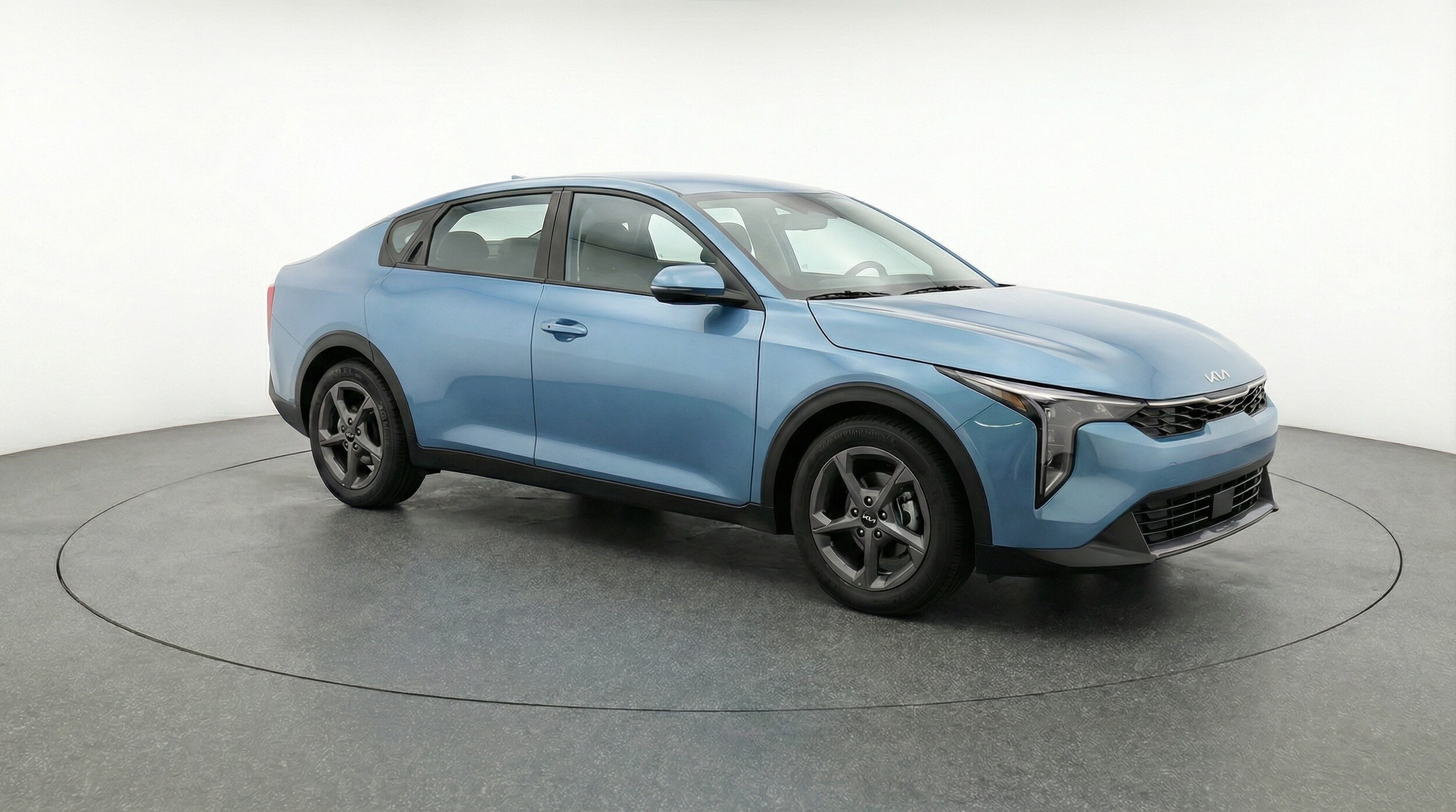 Thumbnail: 2025 Kia K4 - 1