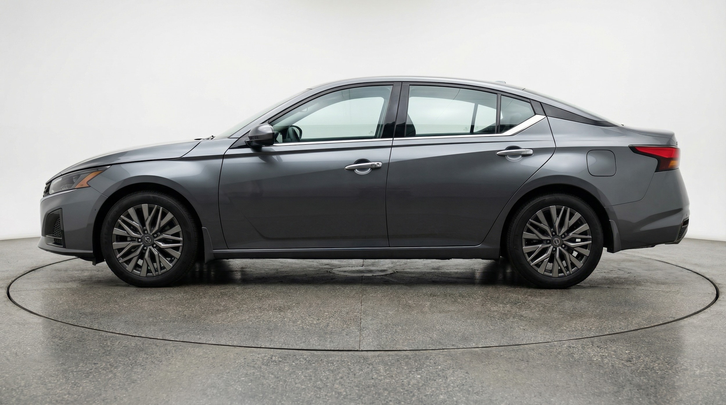 Thumbnail: 2025 Nissan Altima - 4