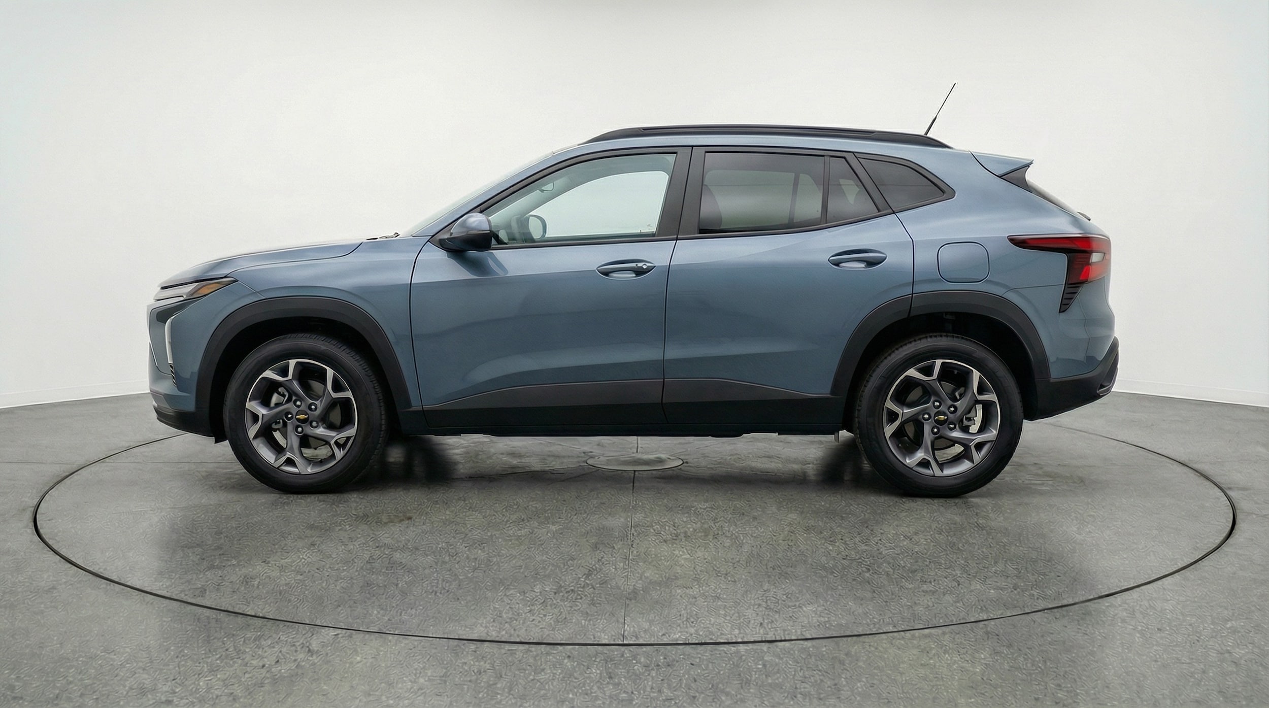 Thumbnail: 2025 Chevrolet Trax - 4