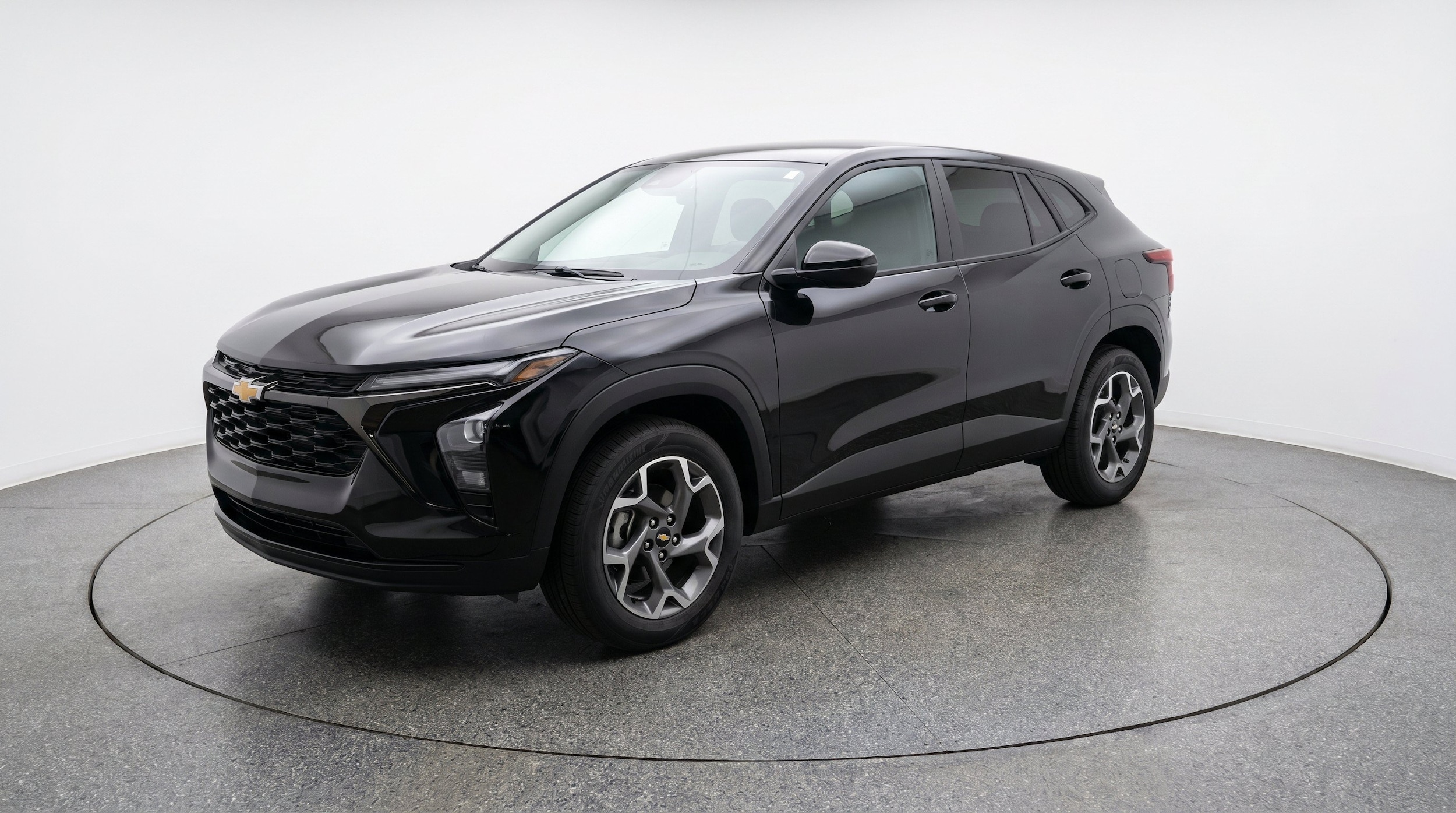 Thumbnail: 2025 Chevrolet Trax - 3