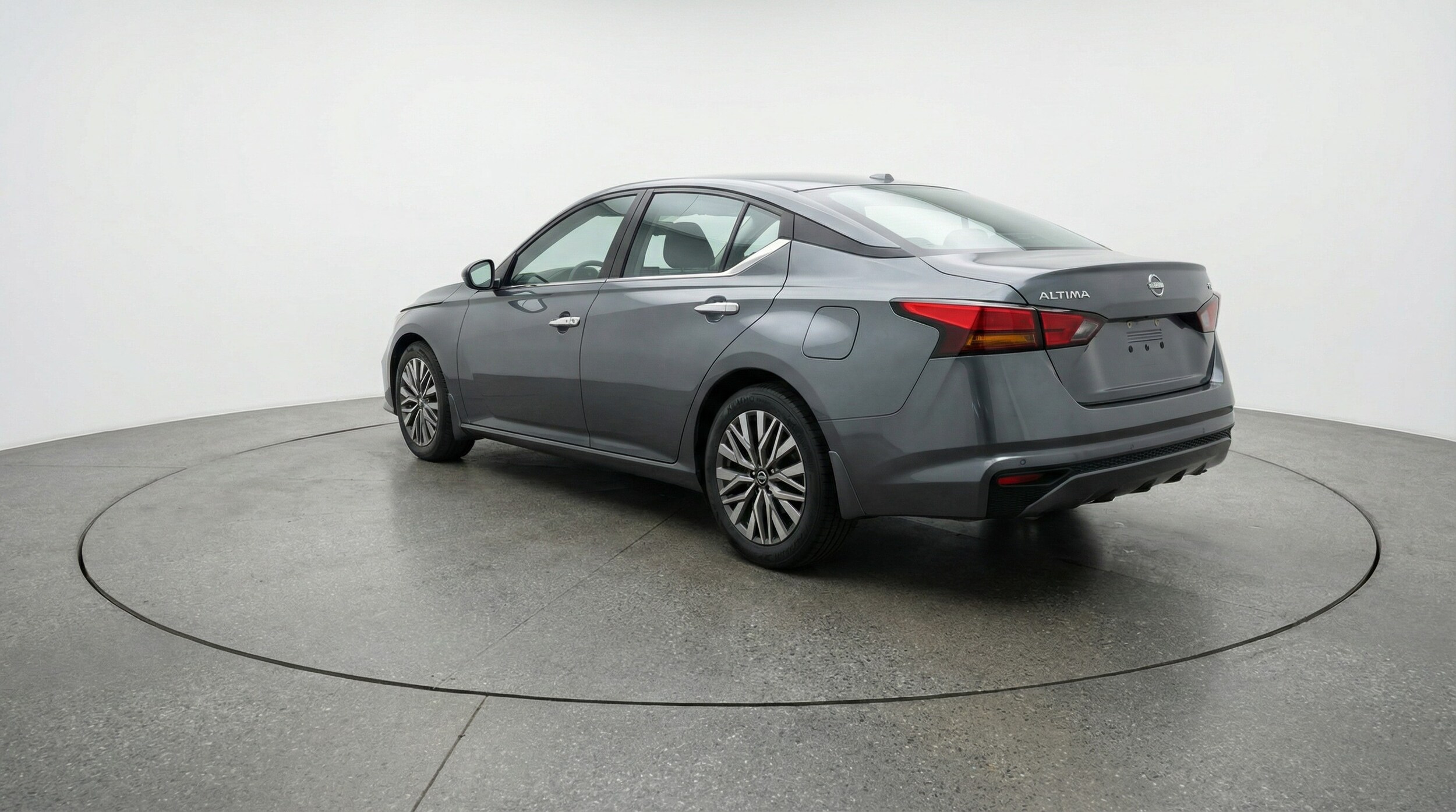 Thumbnail: 2025 Nissan Altima - 5