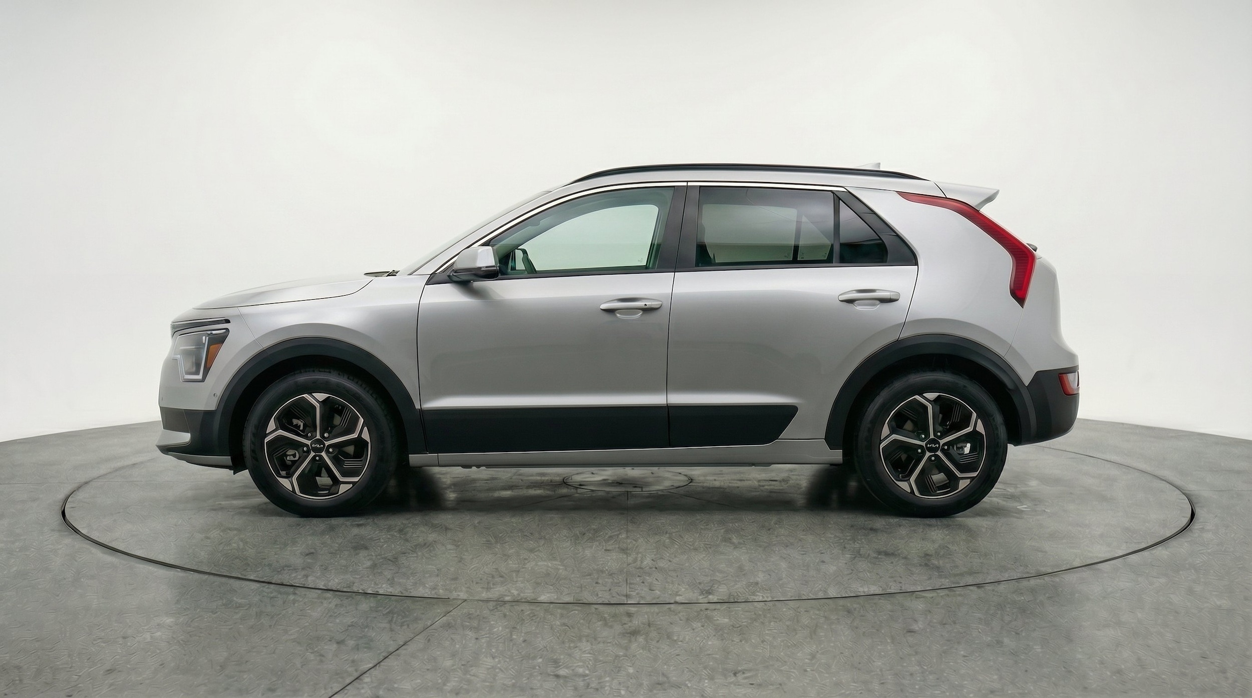 Thumbnail: 2026 Kia Niro - 5