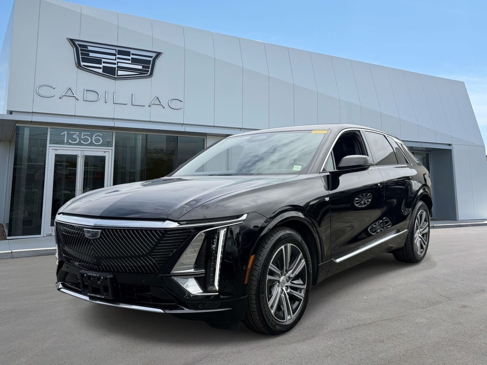 Certified 2024 Cadillac LYRIQ Luxury 1 with VIN 1GYKPPRKXRZ136043 for sale in Bay Shore, NY