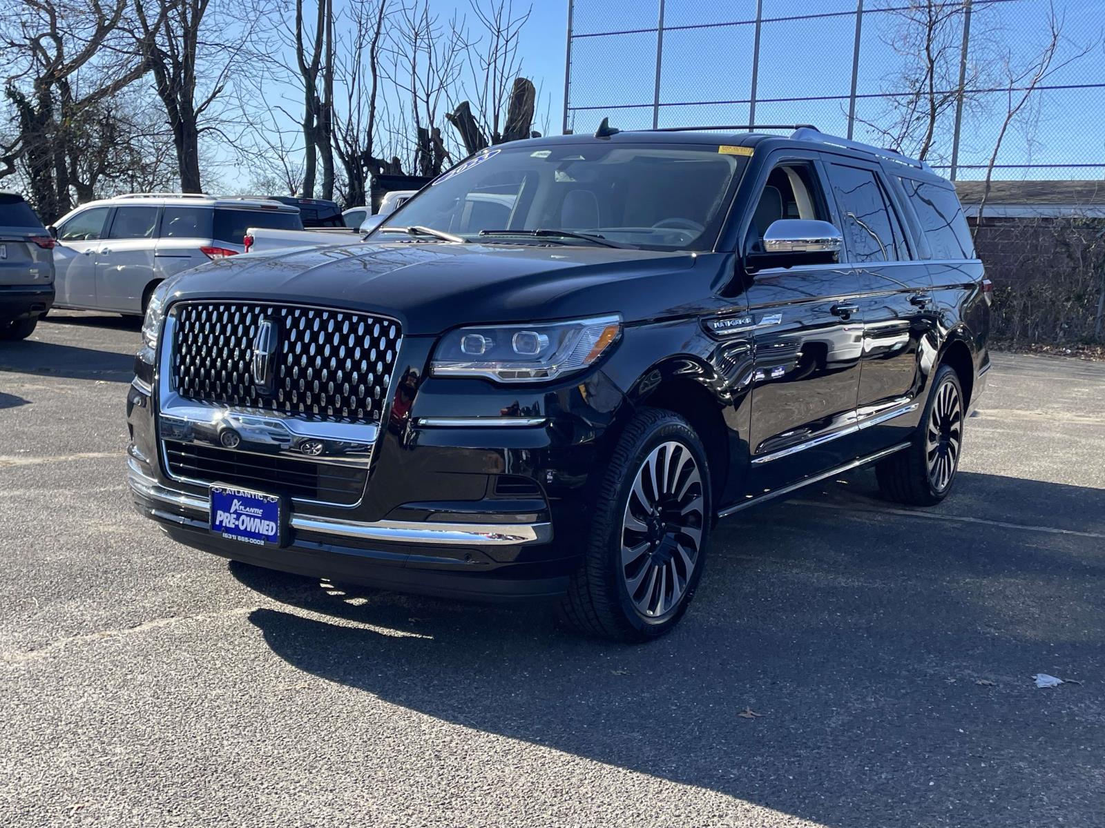2023 Lincoln Navigator Black Label L's photo