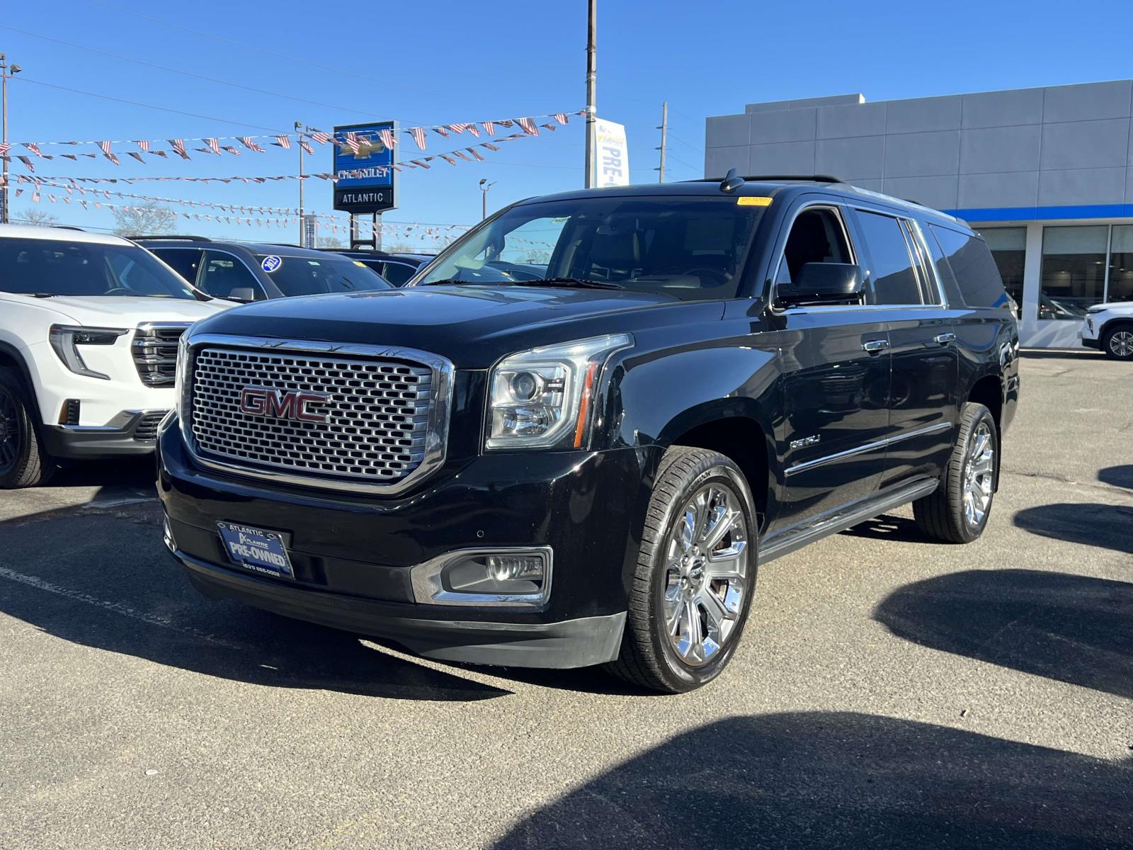 2016 GMC Yukon Denali's photo
