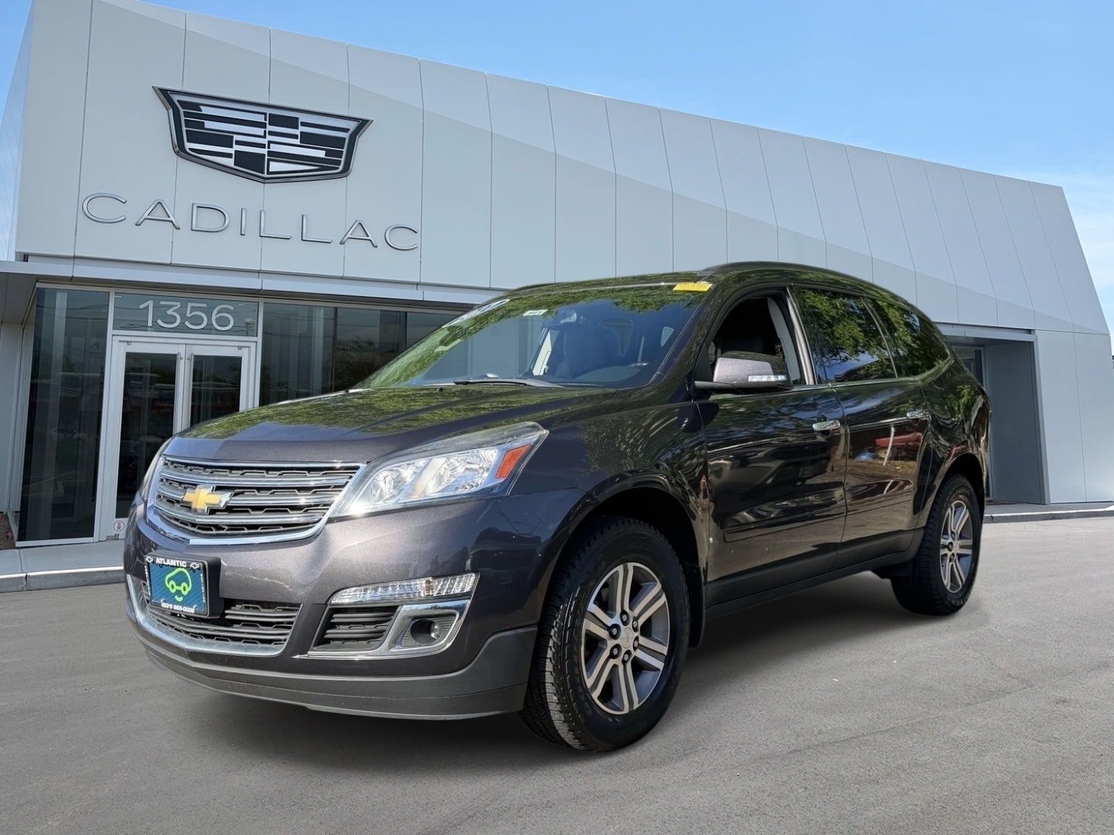 2017 Chevrolet Traverse 2LT FWD's photo