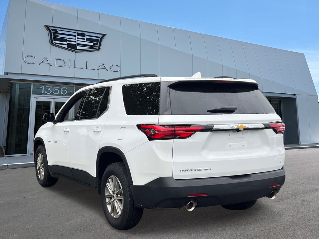 Certified 2023 Chevrolet Traverse LT Cloth SUV