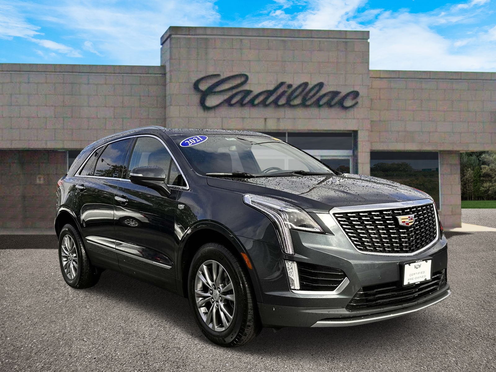 Certified 2021 Cadillac XT5 Premium Luxury with VIN 1GYKNDRS2MZ213453 for sale in Bay Shore, NY
