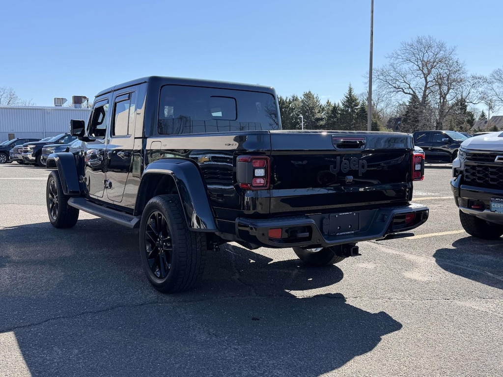 Used 2022 Jeep Gladiator High Altitude 4x4 Truck