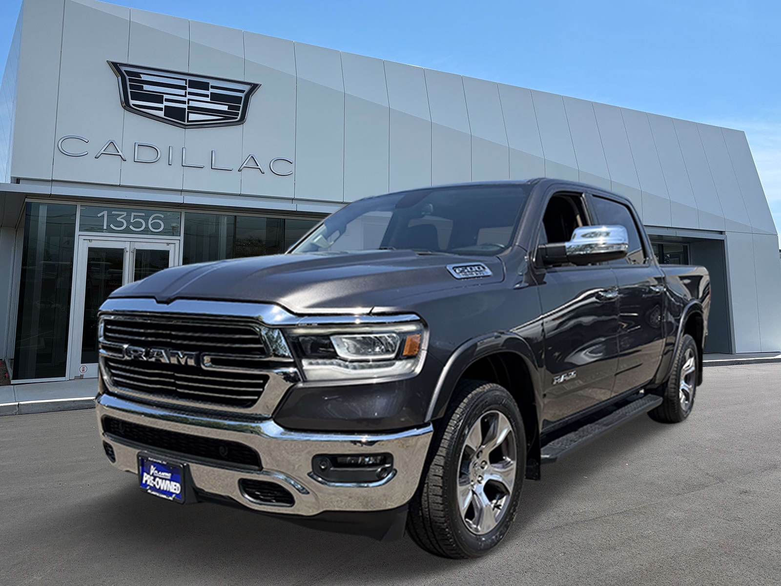 2019 RAM 1500 Laramie 4x4 Crew Cab 5'7's photo