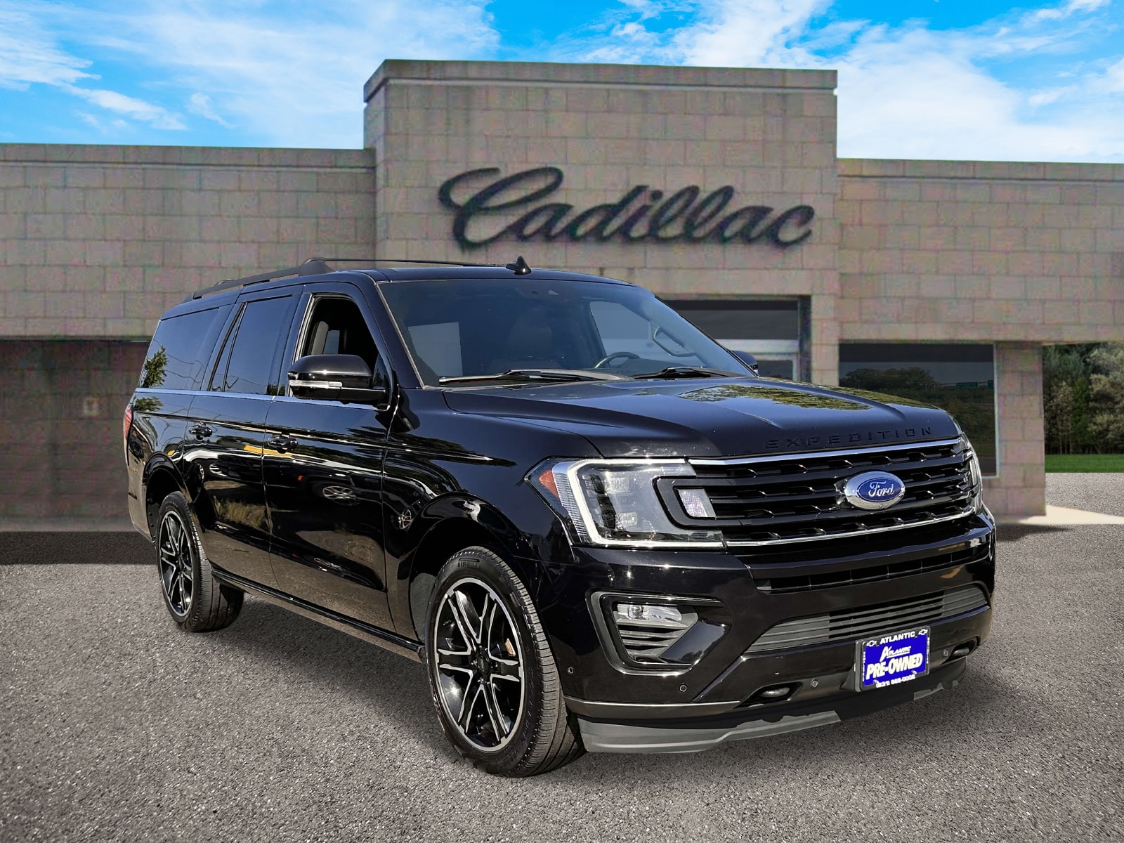 Used 2019 Ford Expedition Limited with VIN 1FMJK2ATXKEA67015 for sale in Bay Shore, NY