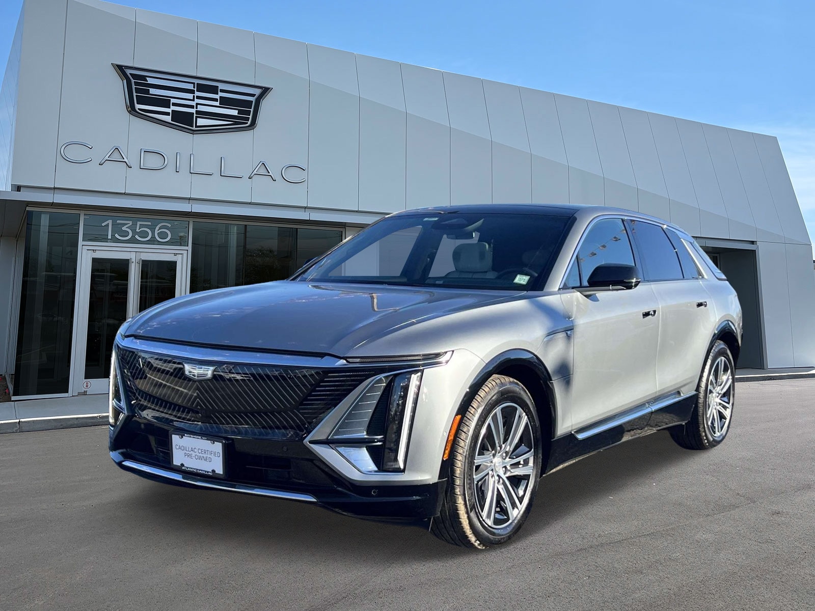 2024 Cadillac LYRIQ Luxury 2's photo