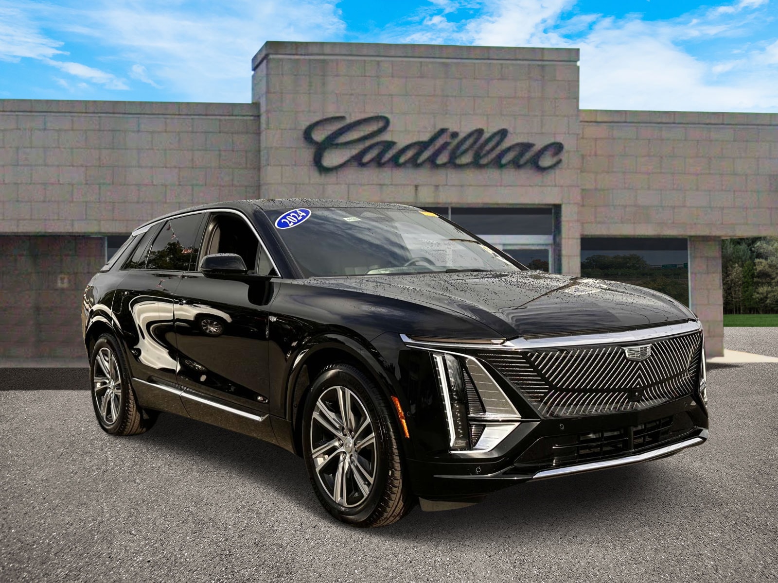 Used 2024 Cadillac LYRIQ Luxury 1 with VIN 1GYKPPRK8RZ108631 for sale in Bay Shore, NY
