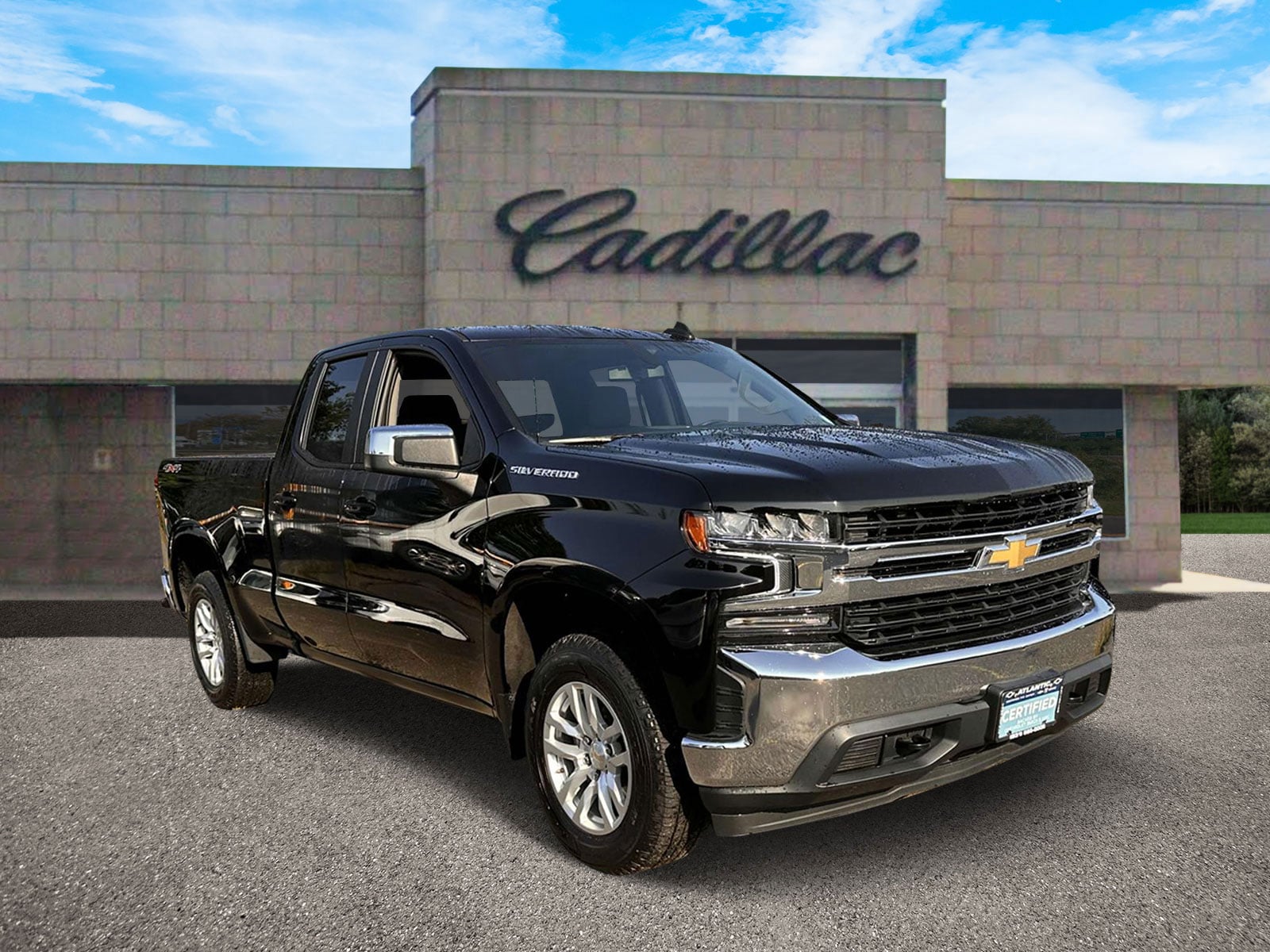 Certified 2021 Chevrolet Silverado 1500 LT with VIN 1GCRYJEKXMZ322274 for sale in Bay Shore, NY