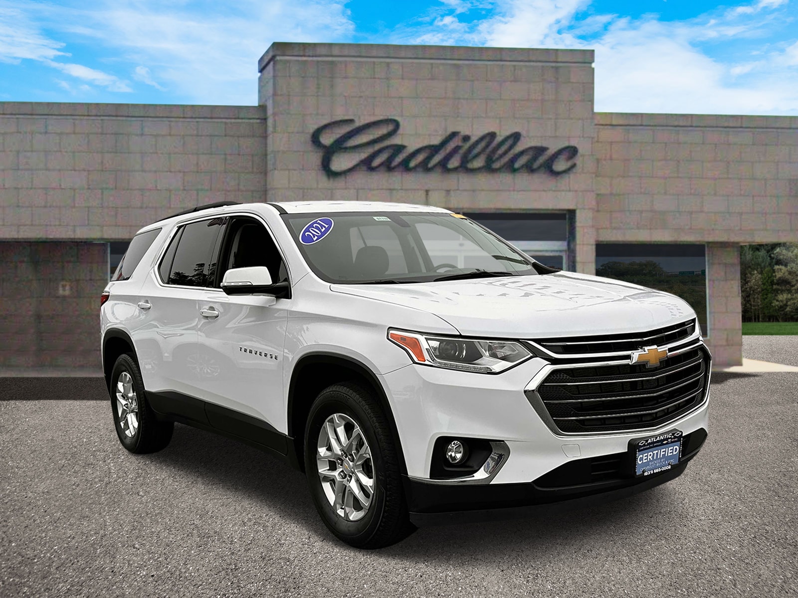 Certified 2021 Chevrolet Traverse 1LT with VIN 1GNEVGKW5MJ100426 for sale in Bay Shore, NY