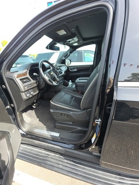 2022 Chevrolet Tahoe Premier photo 3