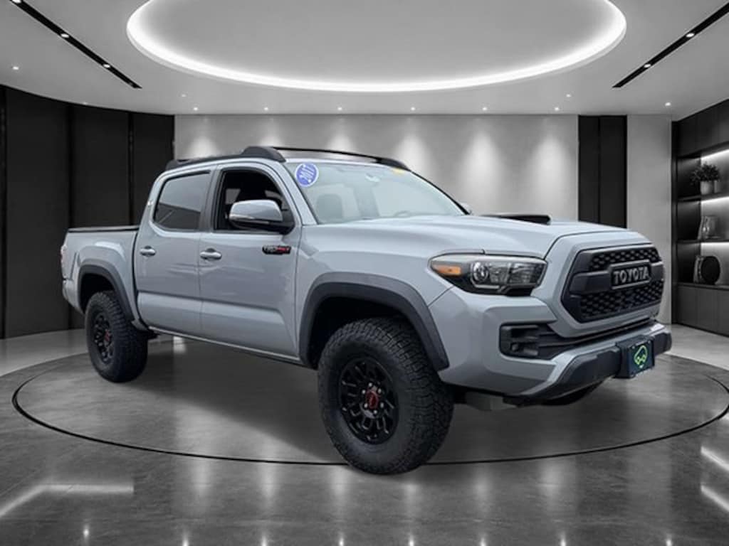 Used 2017 Toyota Tacoma SR5