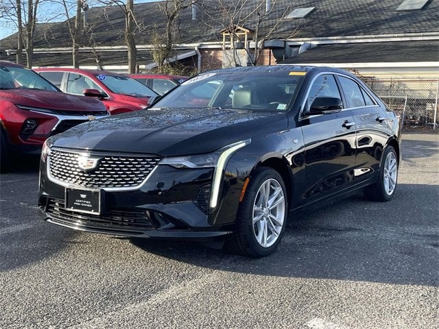 2023 Cadillac CT4 Luxury's photo