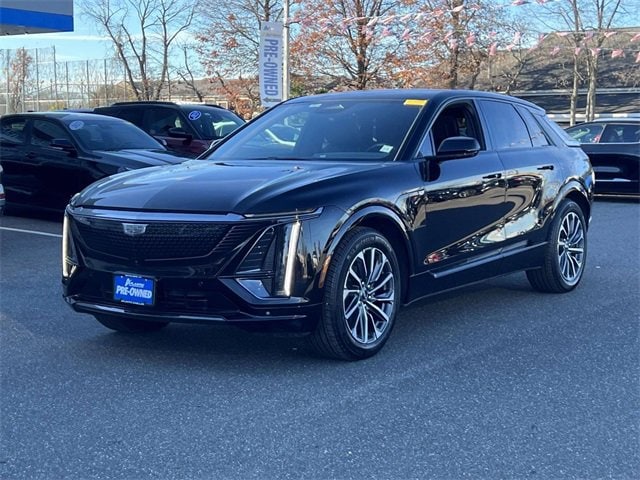 2024 Cadillac LYRIQ Sport 2's photo