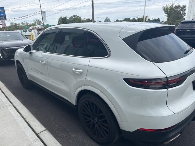 2021 Porsche Cayenne photo 4