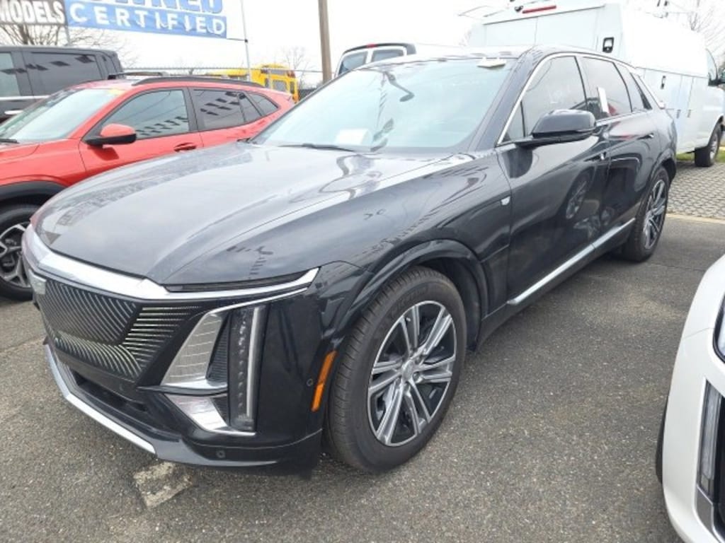 Used 2024 CADILLAC Lyriq Luxury 1 SUV