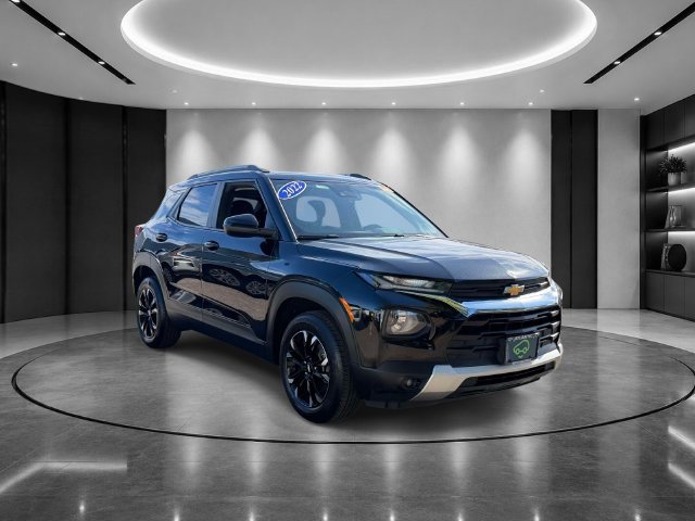 Used 2022 Chevrolet Trailblazer LT with VIN KL79MRSL9NB057393 for sale in Bay Shore, NY