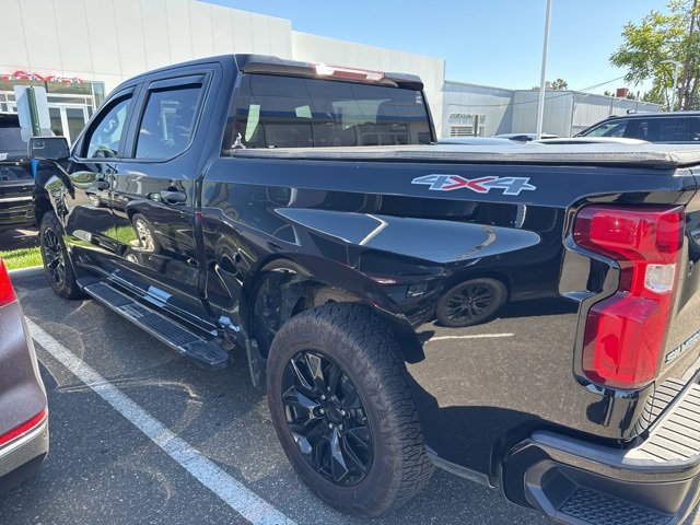 2021 Chevrolet Silverado Custom photo 2