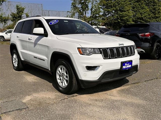 Used 2018 Jeep Grand Cherokee Laredo E with VIN 1C4RJFAG8JC278597 for sale in Bay Shore, NY