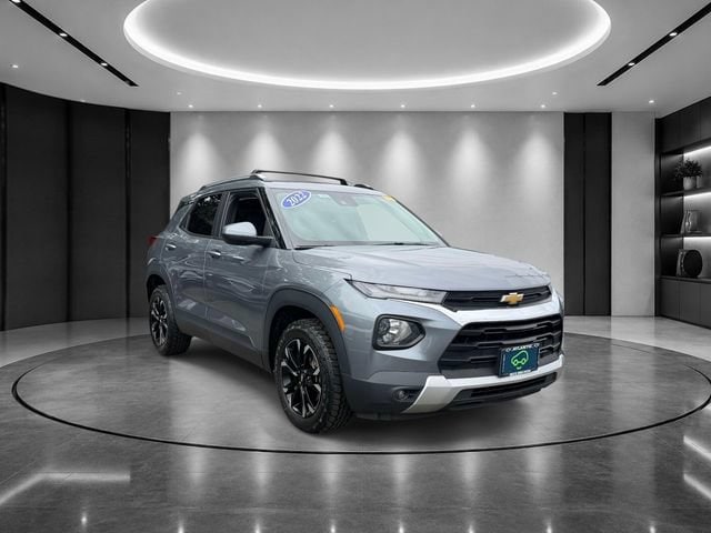 Used 2022 Chevrolet Trailblazer LT with VIN KL79MRSL3NB057048 for sale in Bay Shore, NY