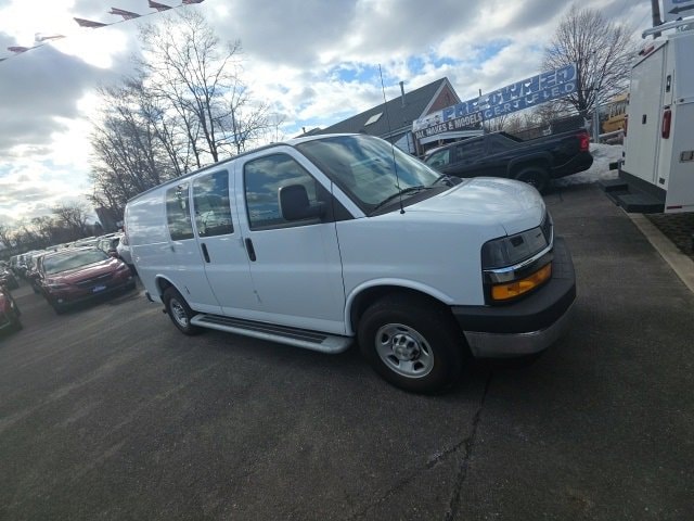 2024 Chevrolet Express Cargo Work Van's photo