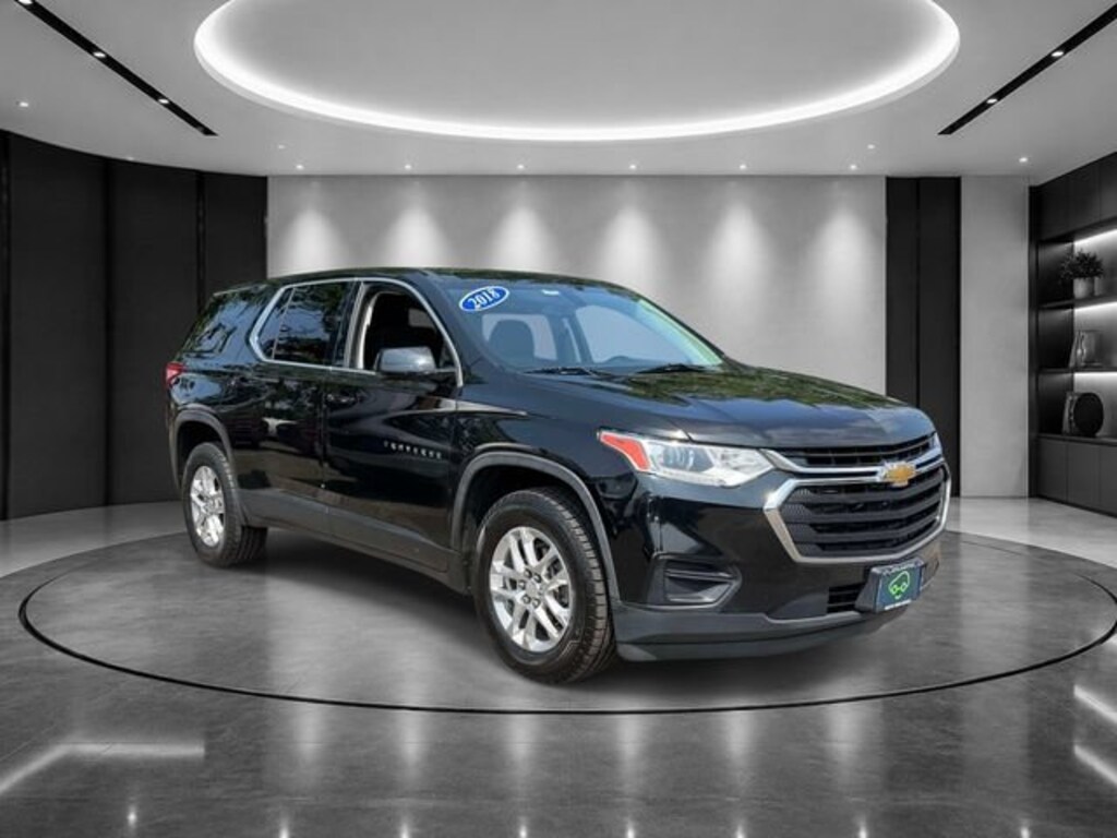 Used 2018 Chevrolet Traverse LS SUV