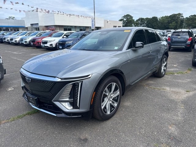 Used 2024 Cadillac LYRIQ Tech with VIN 1GYKPMRK2RZ123379 for sale in Bay Shore, NY
