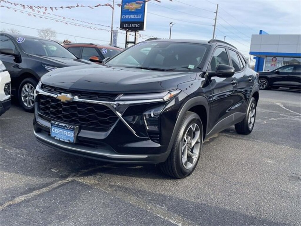 Certified 2025 Chevrolet Trax LT SUV