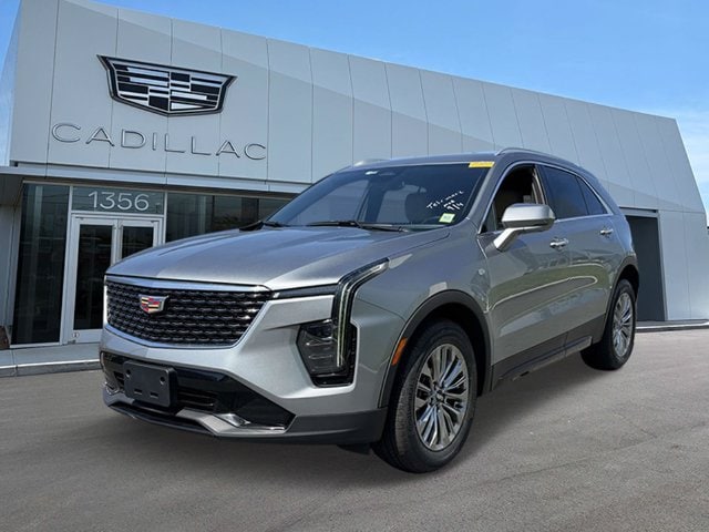 2025 Cadillac XT4 Premium Luxury
