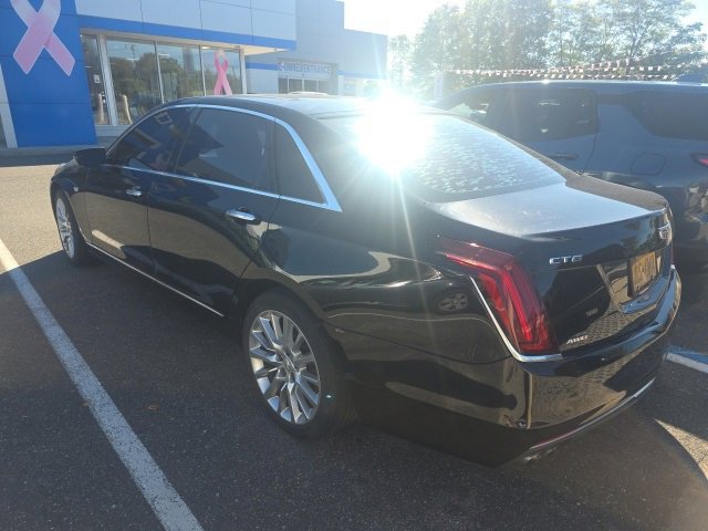 2018 Cadillac CT6 photo 2