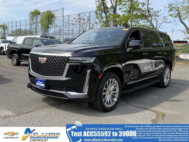 2022 Cadillac Escalade ESV 4WD Premium Luxury's photo
