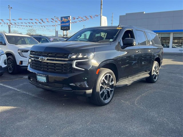 2024 Chevrolet Suburban RST's photo