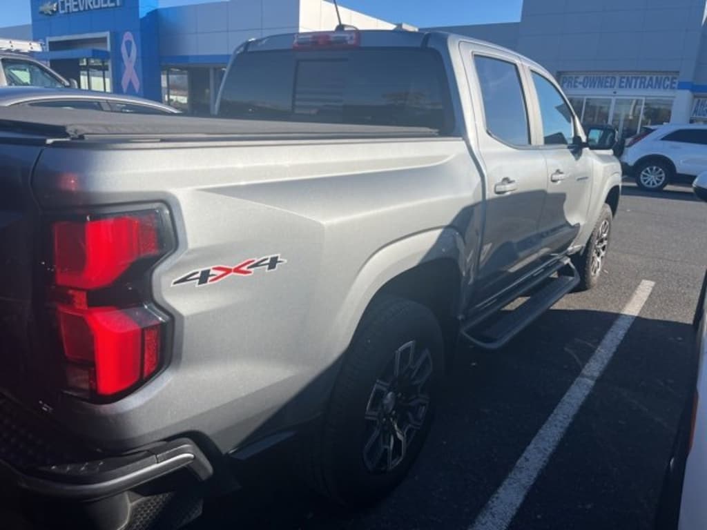 Used 2024 Chevrolet Colorado LT Truck