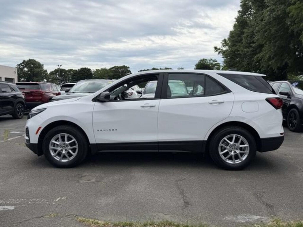 Used 2023 Chevrolet Equinox LS SUV