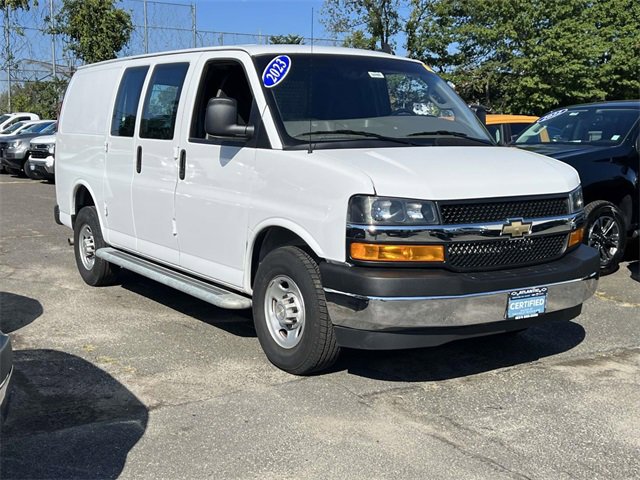 2023 Chevrolet Express Cargo 2500 photo 2