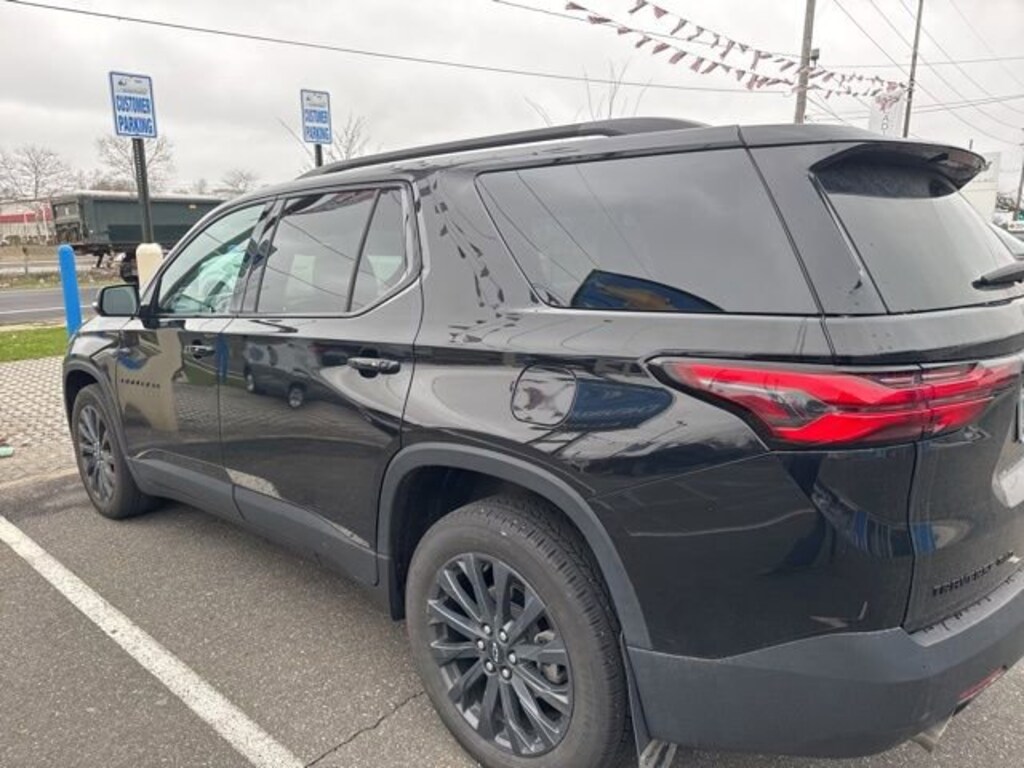 Certified 2023 Chevrolet Traverse RS SUV