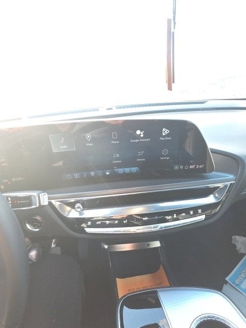 Used 2024 Cadillac LYRIQ Tech with VIN 1GYKPMRL1RZ105352 for sale in Bay Shore, NY