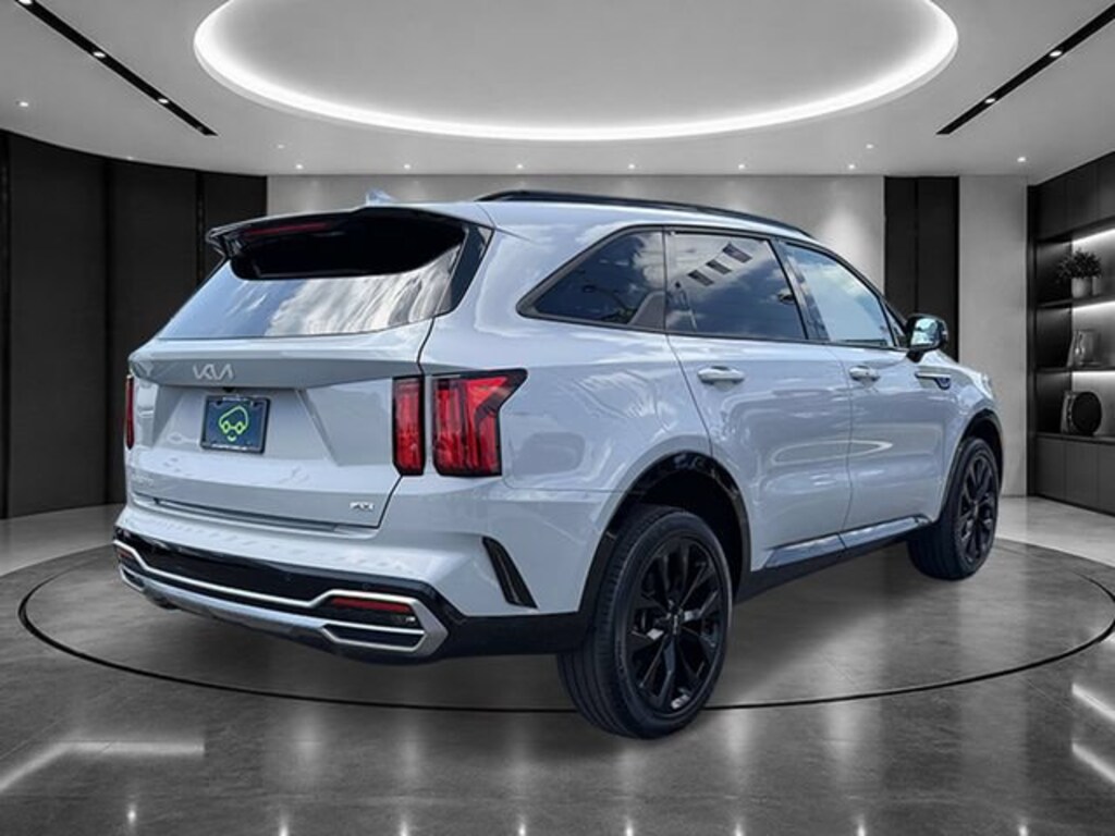 Used 2023 Kia Sorento SX SUV