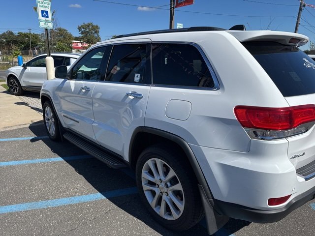2017 Jeep Grand Cherokee Limited photo 4
